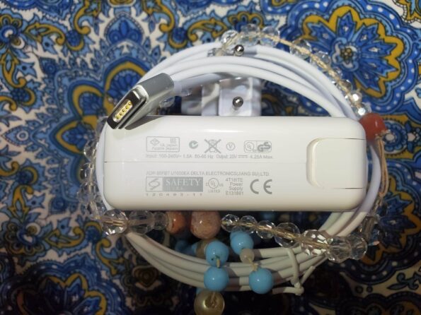Apple 85W MagSafe 2 Macbook Pro Charger