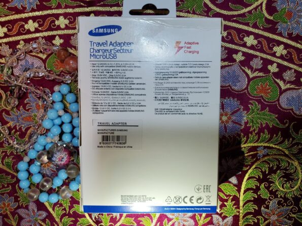 Samsung Adaptive Fast Charging Car Charger 15W Samsung car charger, back of box
