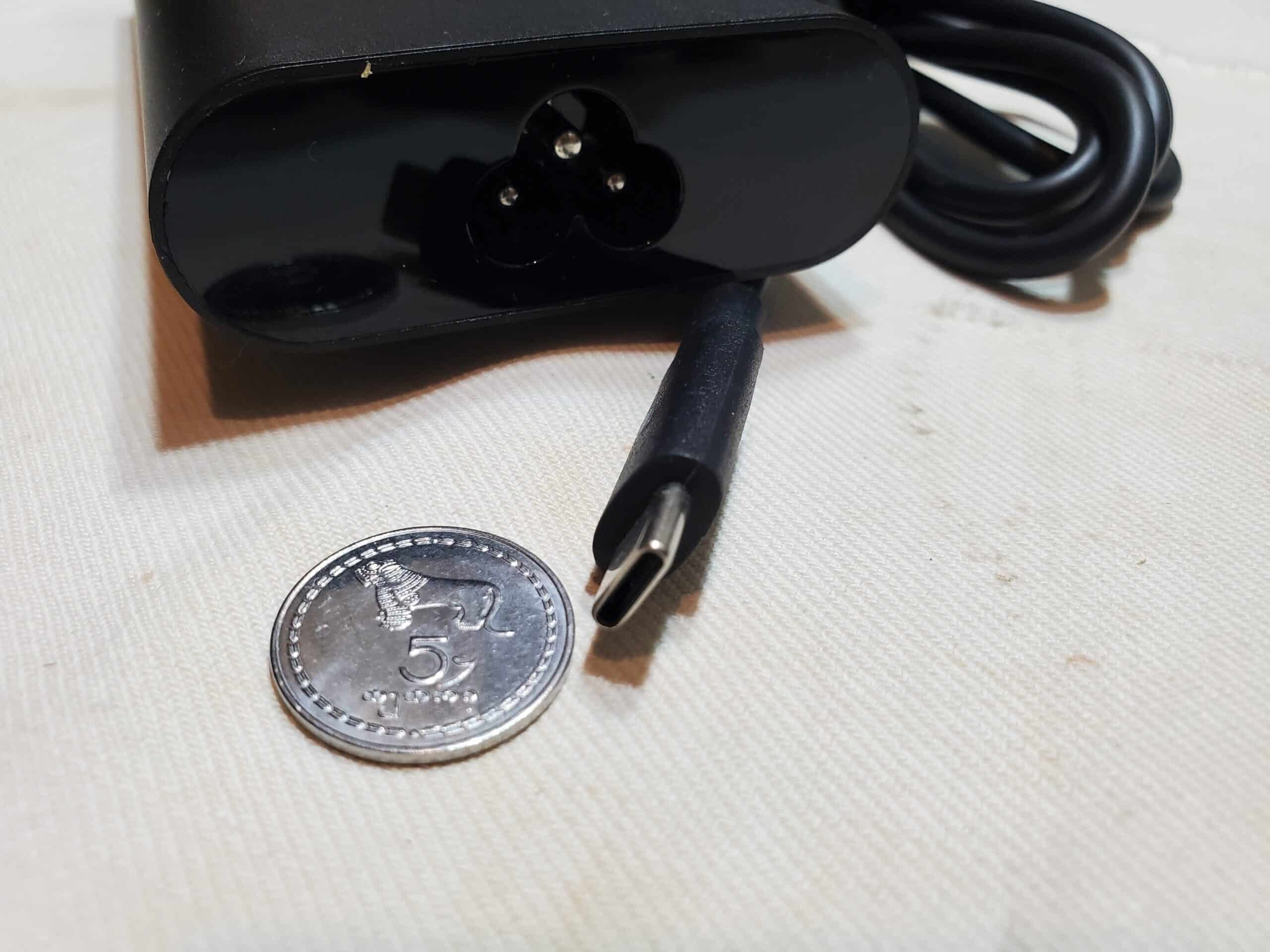 20240917_210031 DELL laptop charger 65w USB-C