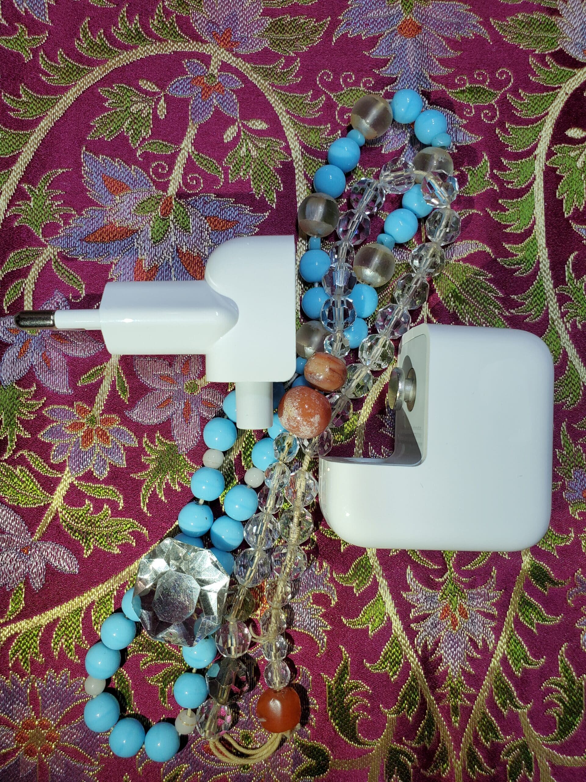 20240923_053552 Apple 12W USB Power Adapter