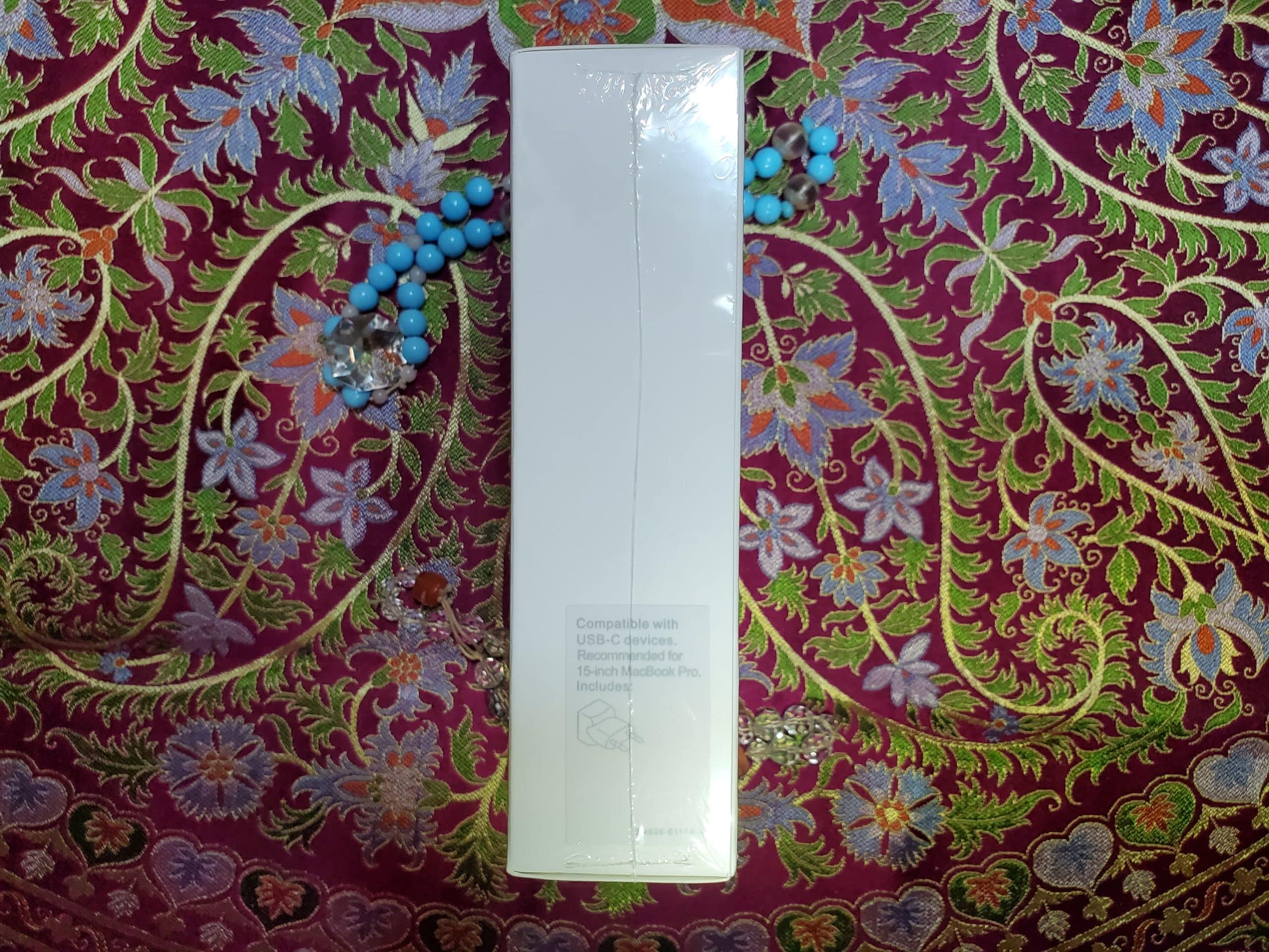 20240927_020841 Apple 87W USB-C Power Adapter - Macbook Pro დამტენის ყუთი