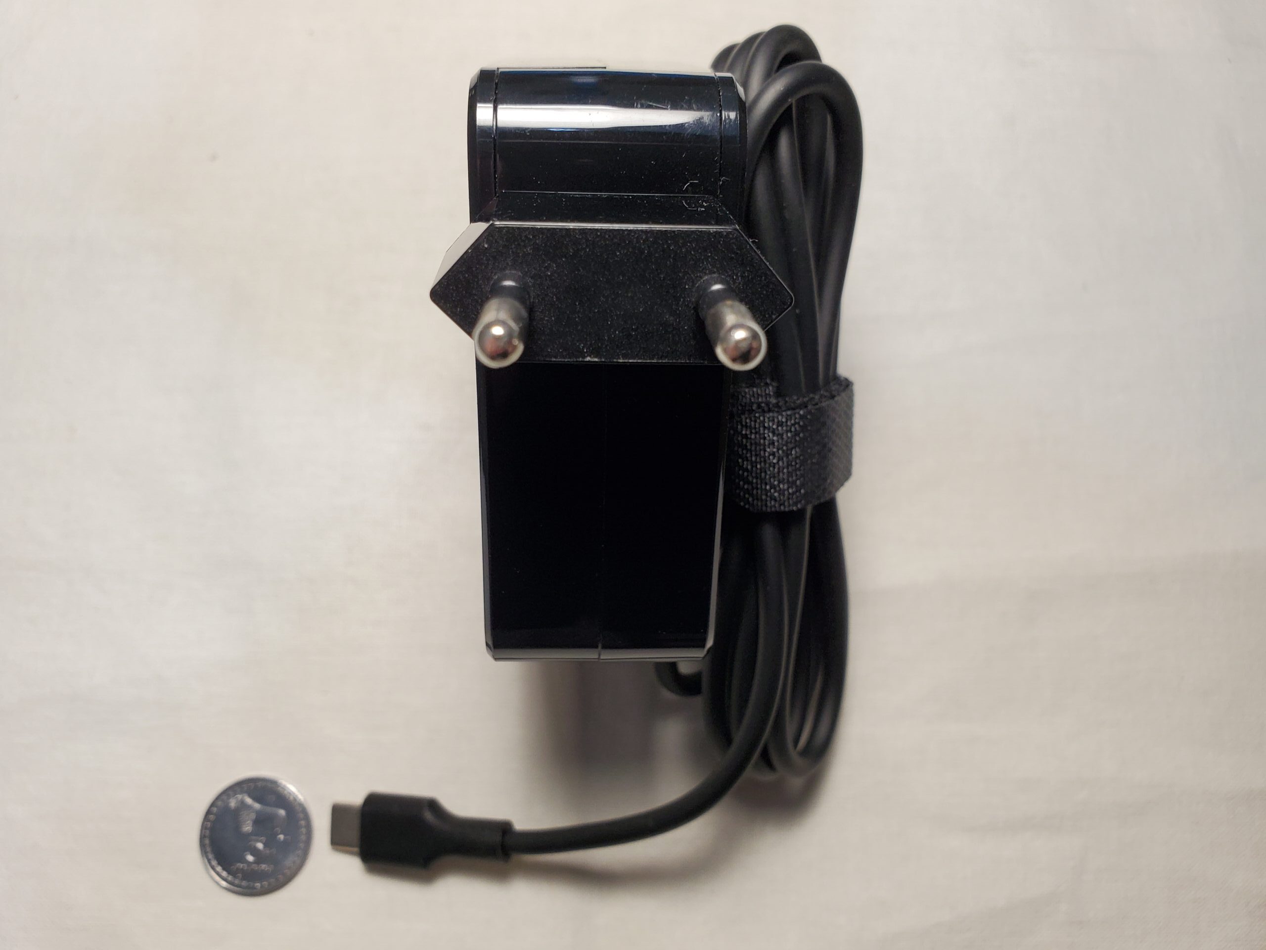 20251106_201733 Lenovo Laptop 65w USB-C Square Charger