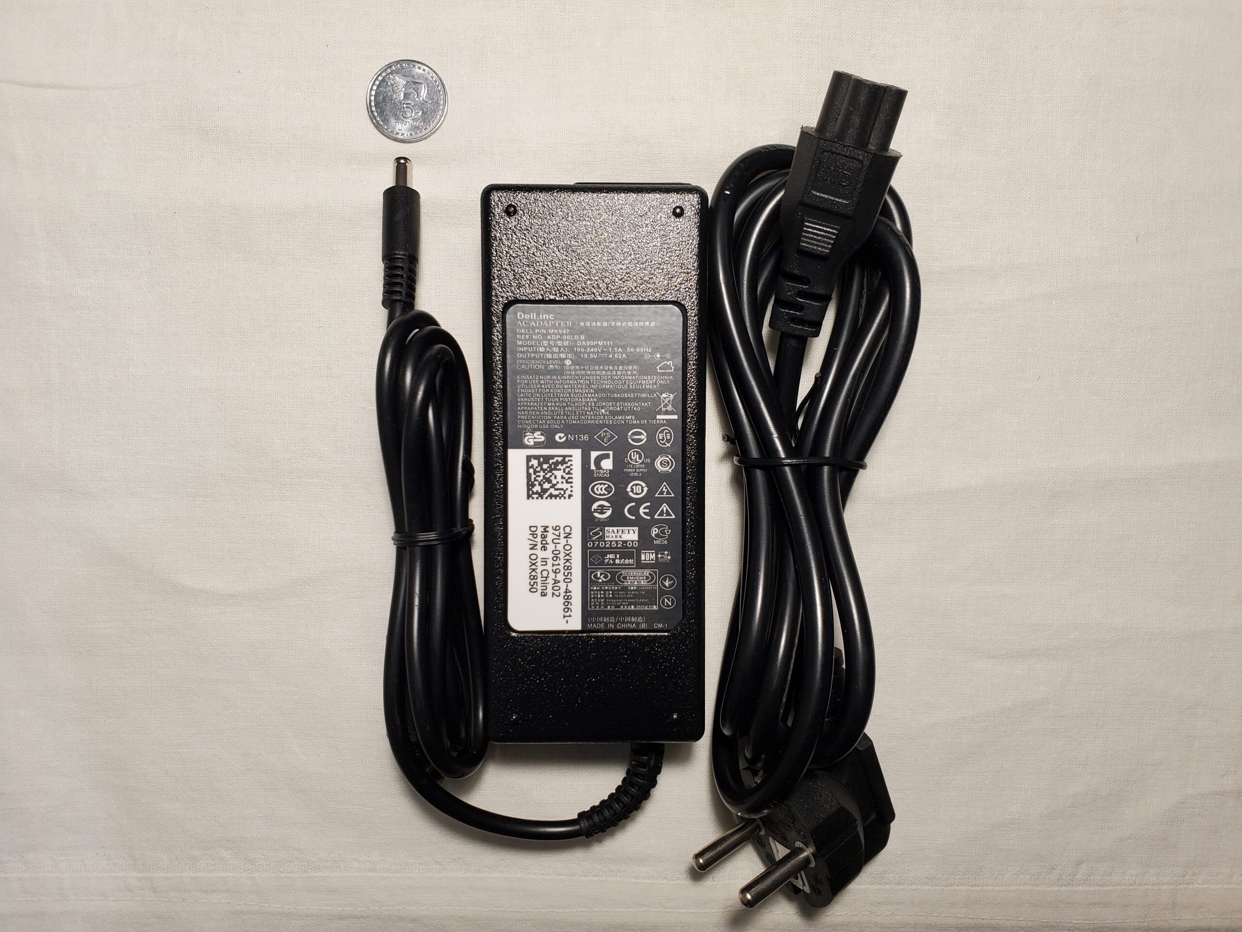 20251106_204027 DELL 90 watt charger with power cord 4.5mm 3mm