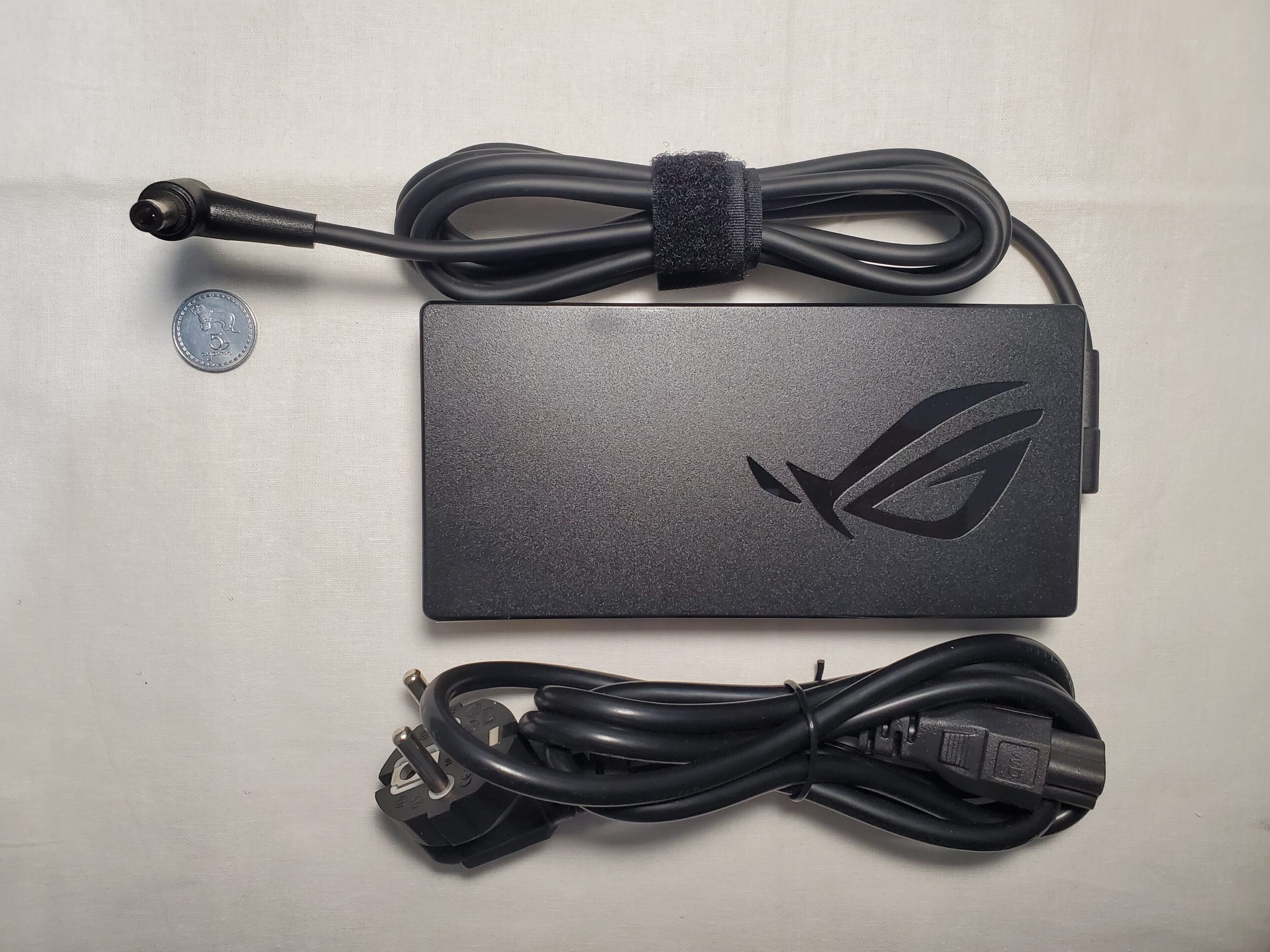 20251113_215442 ASUS laptop charger 120w 20V - 6A 6.0x3.7mm with power cord, back side