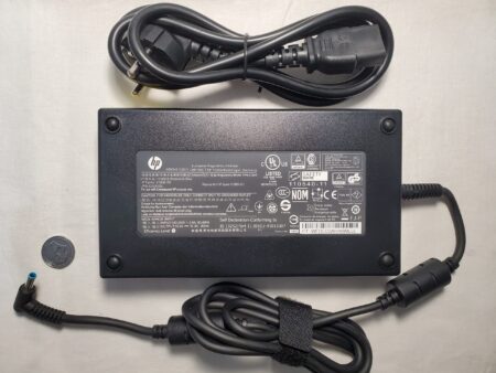HP laptop charger 200w 19.5V - 10.3A. 4.5x3.0mm. with power cord, front side